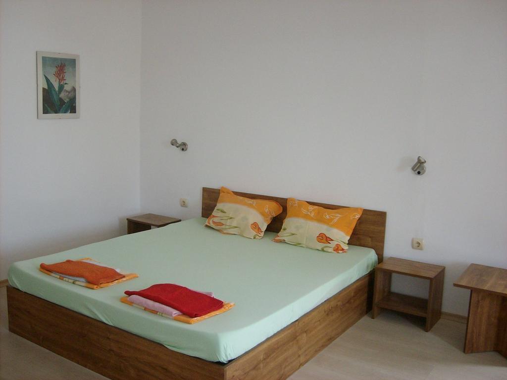 Hotel Neven Primorsko Rom bilde